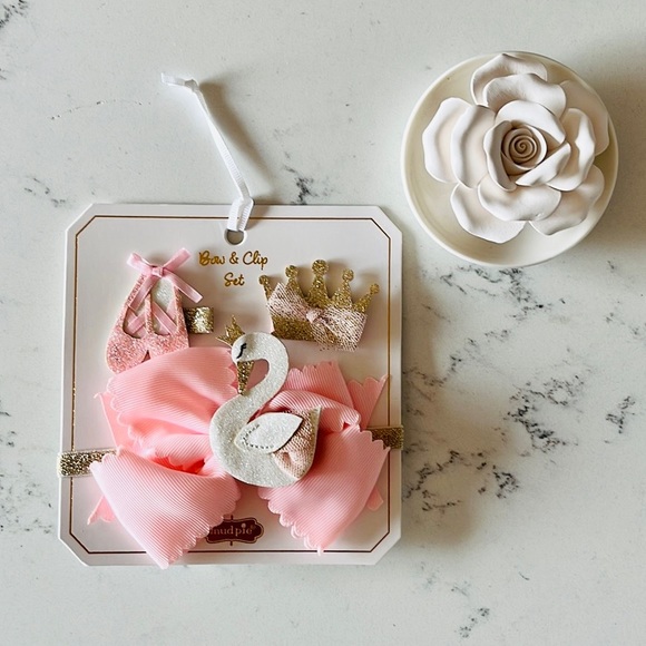 Mud Pie Other - 💝HP 09/28 💝Mud Pie Ballerina Swan hair accessory